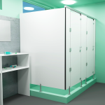 Sanitárne kabínky a priečky, HPL, hr. 12 mm, Al profil, do vlhkých priestorov